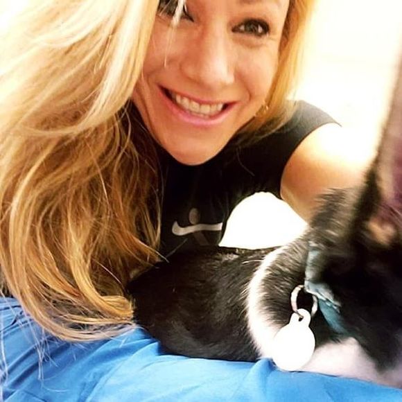 Meet your Posher, Christina - Picture 1 of 2